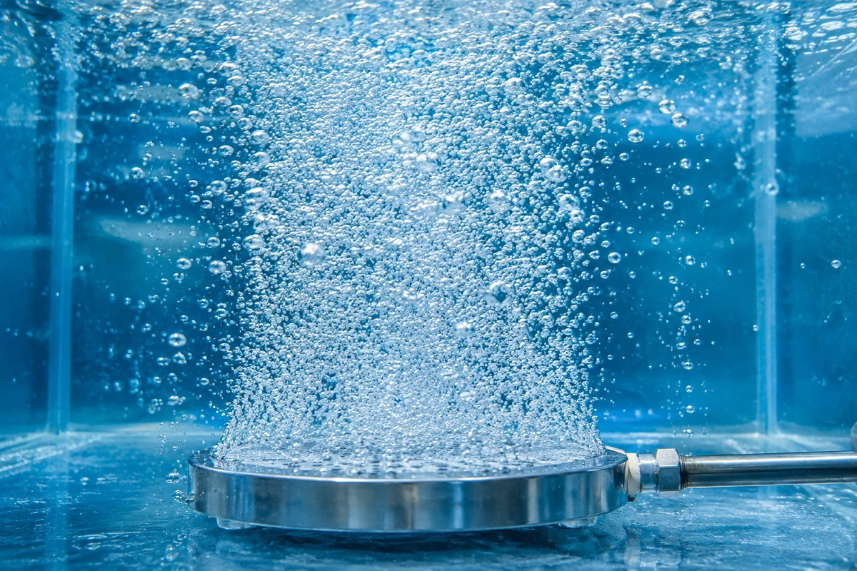 Clear water and fine bubbles in an aeration tank